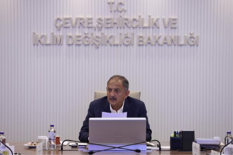 Bakan Özhaseki: Deprem bölgesinde köy evlerimizin yapımına devam ediyoruz