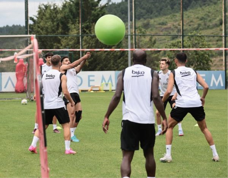 Beşiktaş’ta Aboubakar ve Masuaku antrenmanda yer aldı