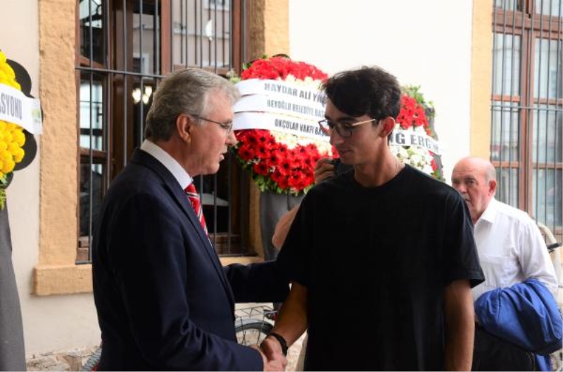 Milli sporcu Mete Gazoz'un, dedesi toprağa verildi