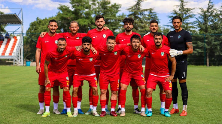 Amedsporlu futbolcular zehirlendi, hazırlık maçı iptal! 