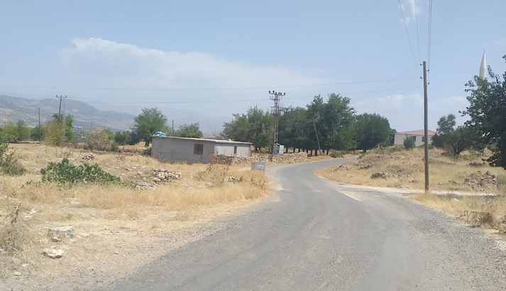 Dibek Köyü sakinleri susuzluk ve elektriksizlikten şikayetçi