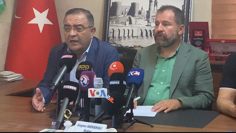 Tanrıkulu: Çiftçilerle alay ediliyor 