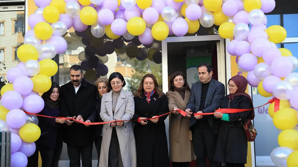 Kayapınar Belediyesi halk lokantası açtı 