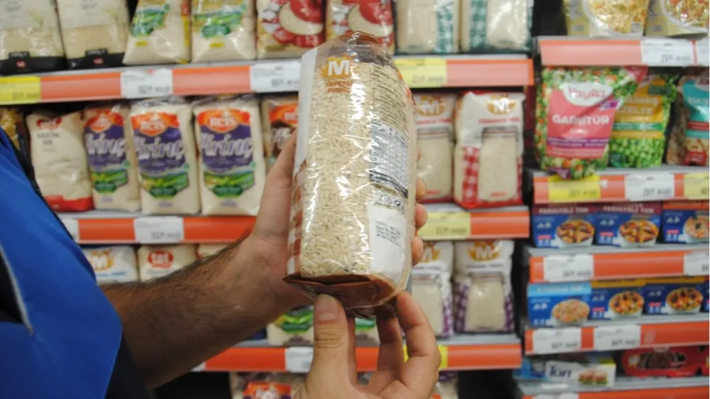 Halk sağlığı tehlikede! Kurtlu pirinçler raflarda
