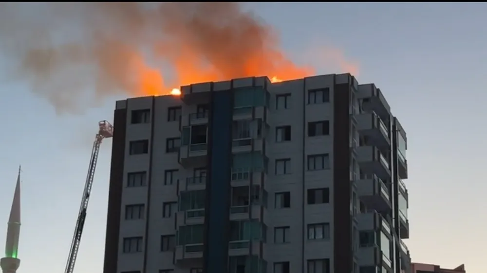 Diyarbakır’da Rojava Sitesi’nde çıkan yangında 3 Kişi hayatını kaybetti